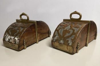 Image of Spanish 18thc stirrups brass and steel on wood
