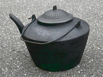Image of 18thc  American cast iron hearth kettle