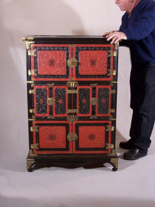 Korean cinnabar and black lacquer apothecary chest