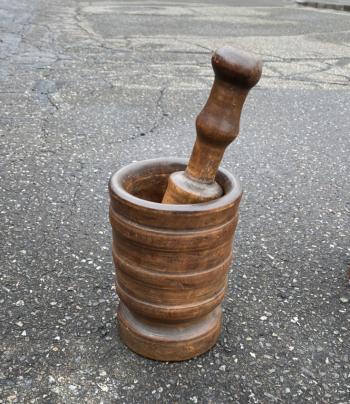Image of Early American mortar and pestle c1820