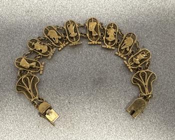 Image of Vintage 18k gold Egyptian bracelet