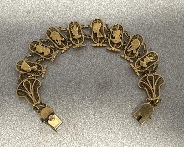 Vintage 18k gold Egyptian bracelet