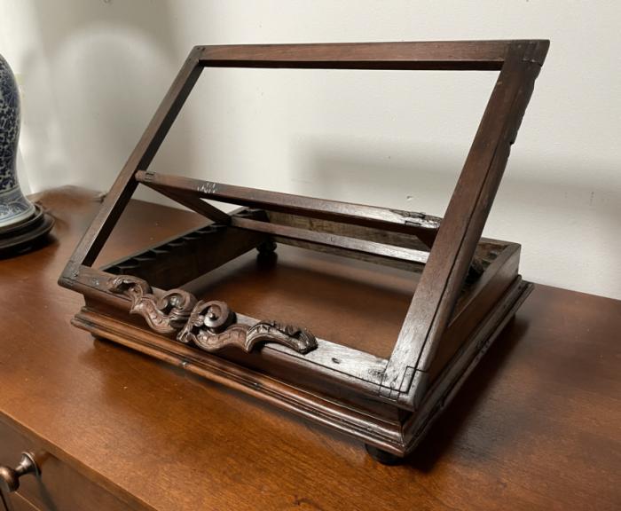 18thc Italian or French adjustable walnut bookstand