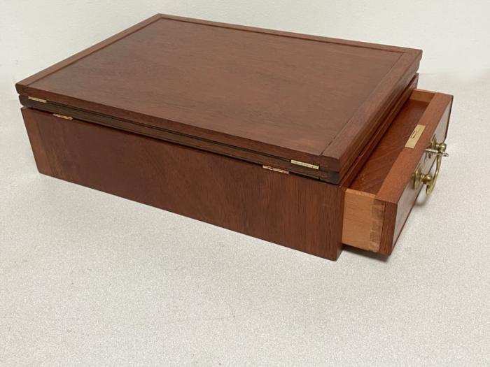 Reproduction Georgian travel lap desk