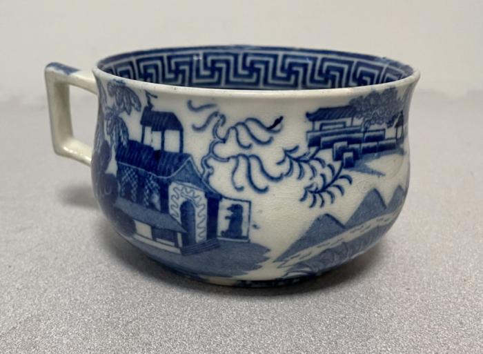 Staffordshire blue and white coffee cup c1820