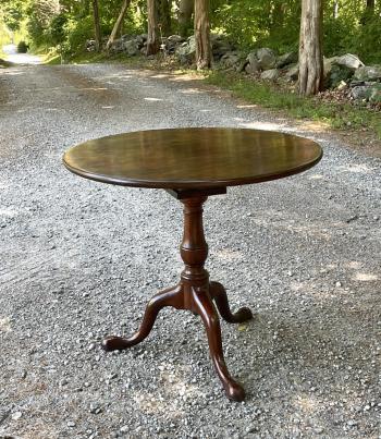 Image of Antique mahogany tripod breakfast table