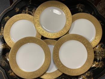 Image of Six gold and white Bavarian porcelain dinner plates