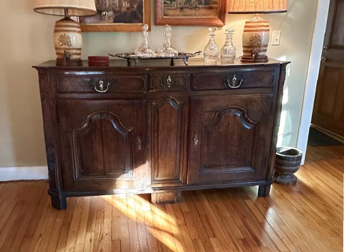 Georgian oak dresser base c1760