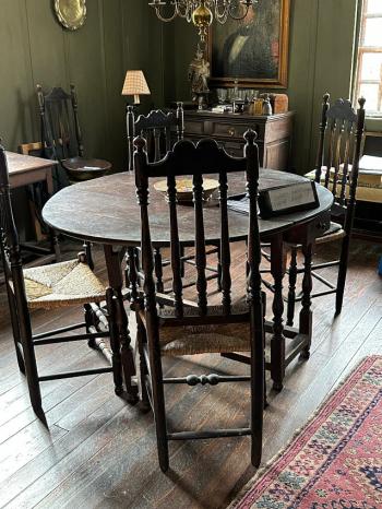 Image of Early American oak gateleg table