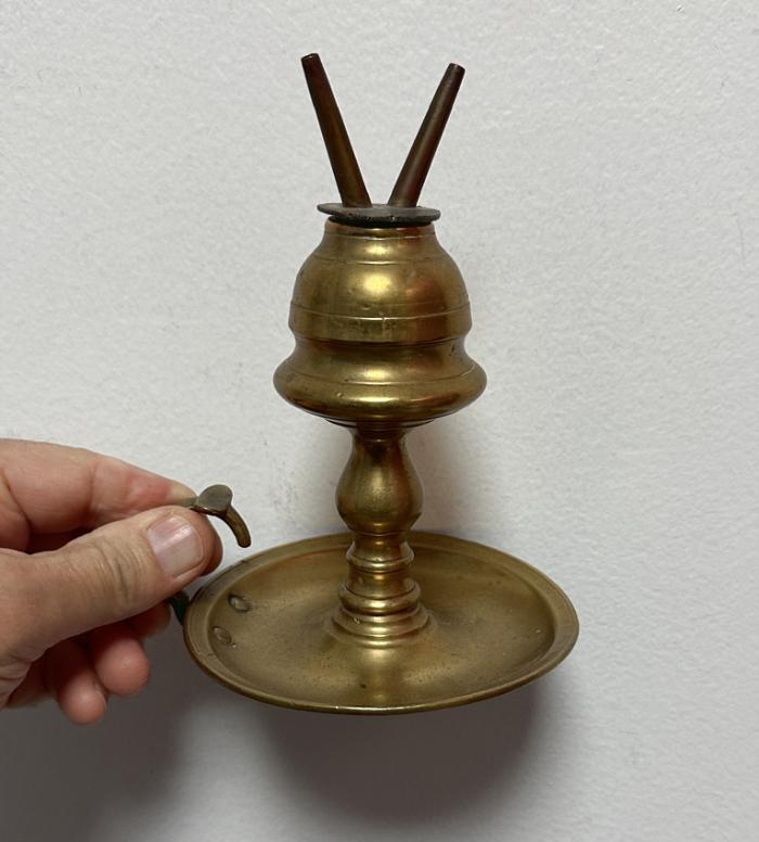 19thc brass chamber lamp