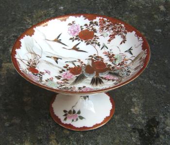 Image of Kyoto Satsuma porcelain pedestal dish