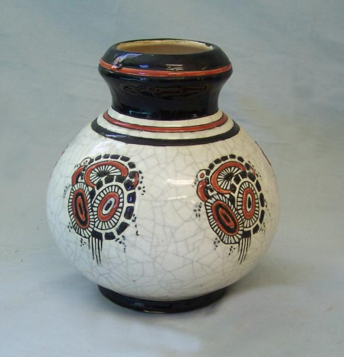 Boch Freres La Maitrise art pottery vase